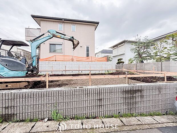 閑静な住宅街の陽当りに恵まれた土地で寛ぎに満ちた生活を。