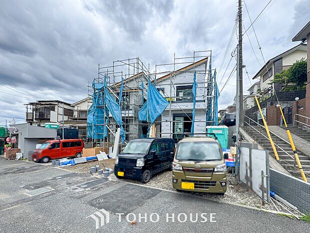 閑静な住宅街の一角、ひと時のくつろぎが生まれ、ゆっくりと愛着が育まれていきます。