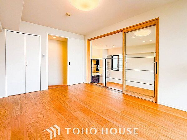 環境の良い場所にセンス良く暮らしたい、こだわりの室内には至福のシーンが繰り広げられます。