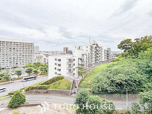 開放的で気持ちの良い眺望と青い空を満喫できます。