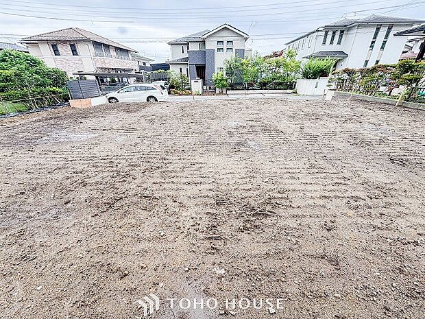 閑静な住宅街の一角、ひと時のくつろぎが生まれ、ゆっくりと愛着が育まれていきます。