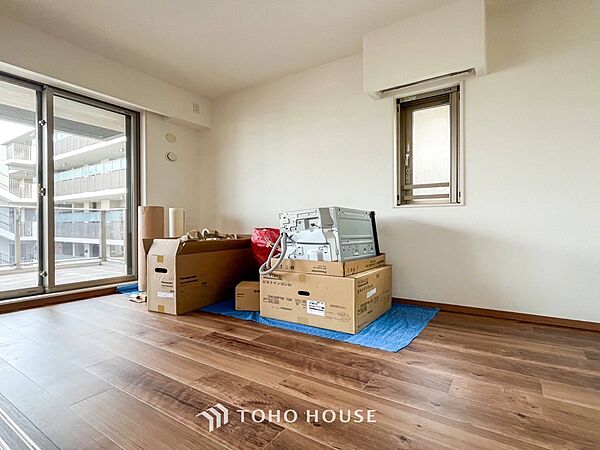 環境の良い場所にセンス良く暮らしたい、こだわりの室内には至福のシーンが繰り広げられます。