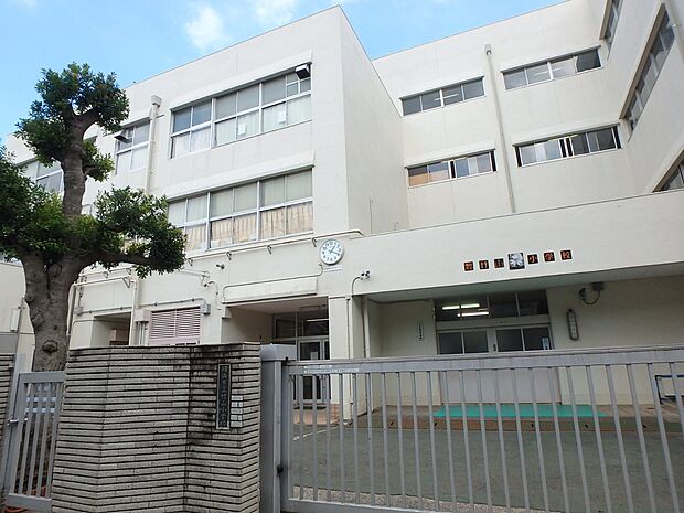 竹山小学校