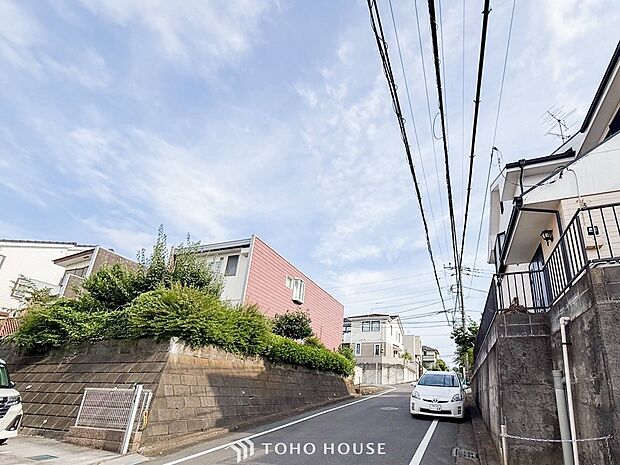 空に手が届きそうなほど視界が開けて開放感がありますね。