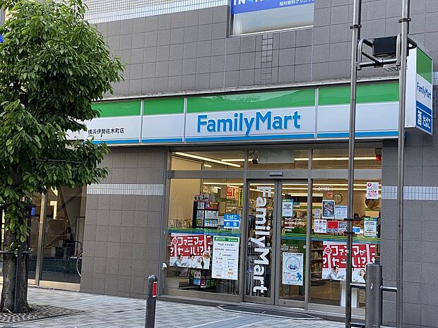 24時間営業ですので、急な買い物に便利ですね。