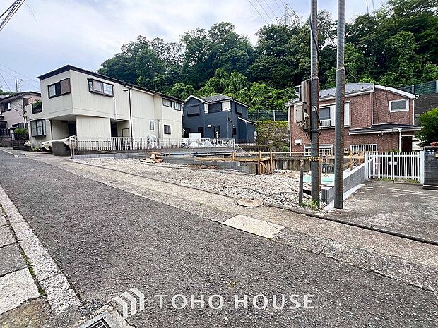 毎日のお散歩も快適な、緑に恵まれた閑静な住宅地。