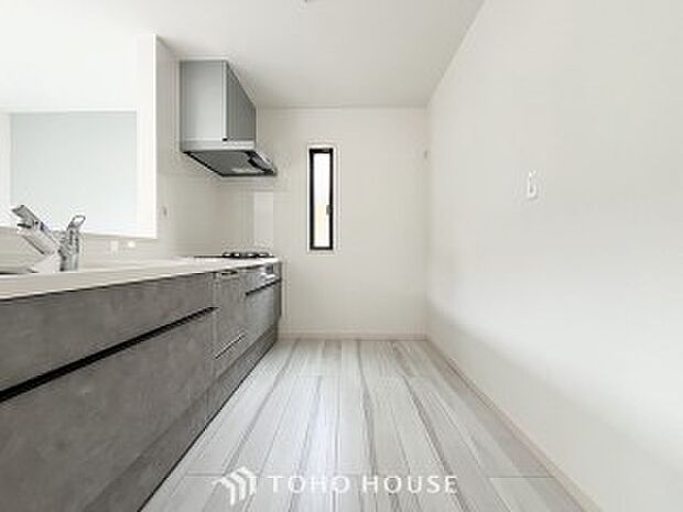 家族の健康を支えるキッチン。毎日使う場所だから気持よく使えて、居心地の良い空間に。