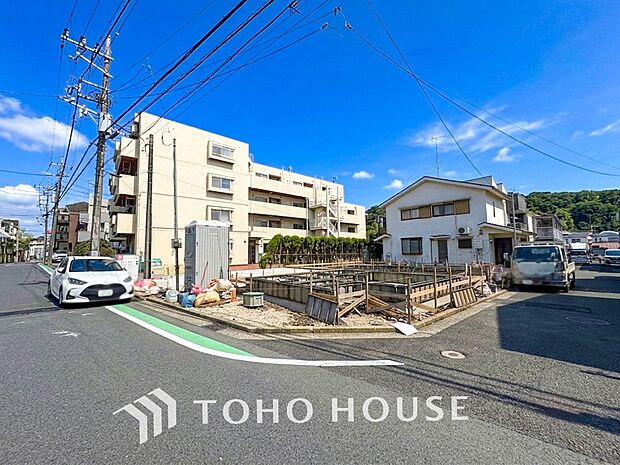 閑静な住宅地で小さなお子様がいるご家族にも安心な住環境が魅力です。