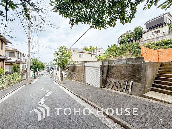 季節の移ろいを身近に感じる、自然豊かな閑静な住宅地。