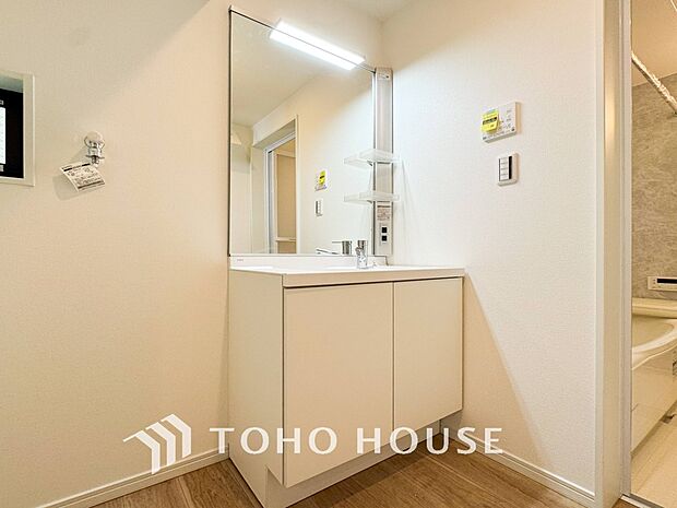 洗面台・洗面所ご家族の1日が始まり、1日の終わりを締めくくる洗面空間。