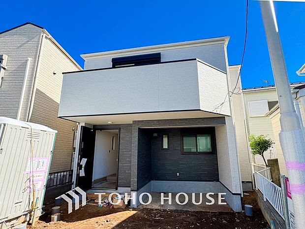 閑静な住宅街の一角、ひと時のくつろぎが生まれ、ゆっくりと愛着が育まれていきます。