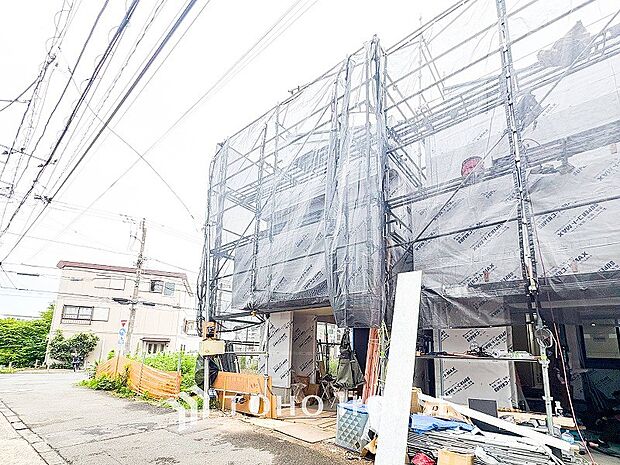 表現された空間は豊かな光と風を纏い、暮らしの時間を豊かにしてくれます。