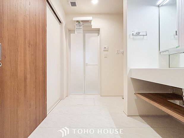 ご家族の1日が始まり、1日の終わりを締めくくる洗面空間。