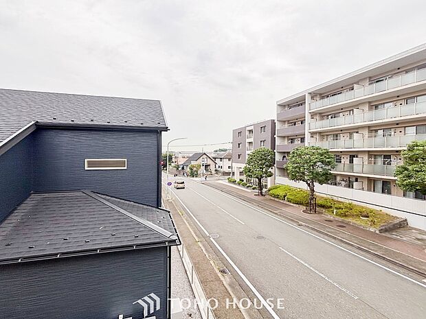 空に手が届きそうなほど視界が開けて開放感があります。