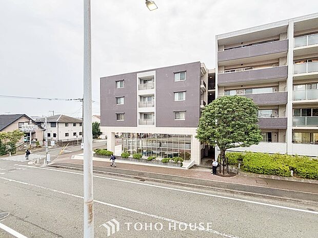 空に手が届きそうなほど視界が開けて開放感があります。