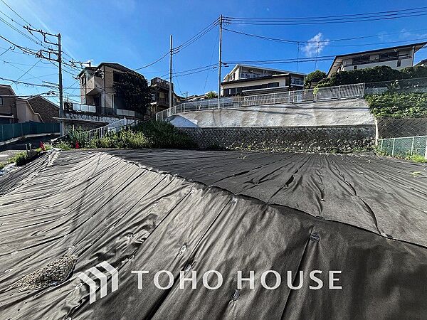 閑静な住宅地で小さなお子様がいるご家族にも安心な住環境が魅力です。