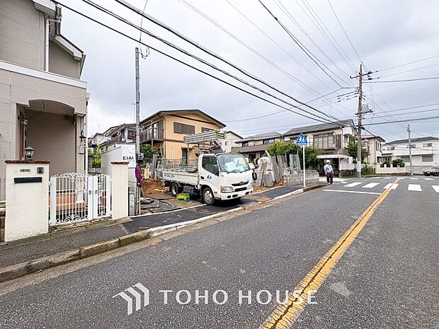 落ち着きのある閑静な住宅街。きっとここからご家族のかけがえのない想い出が作られることでしょう。
