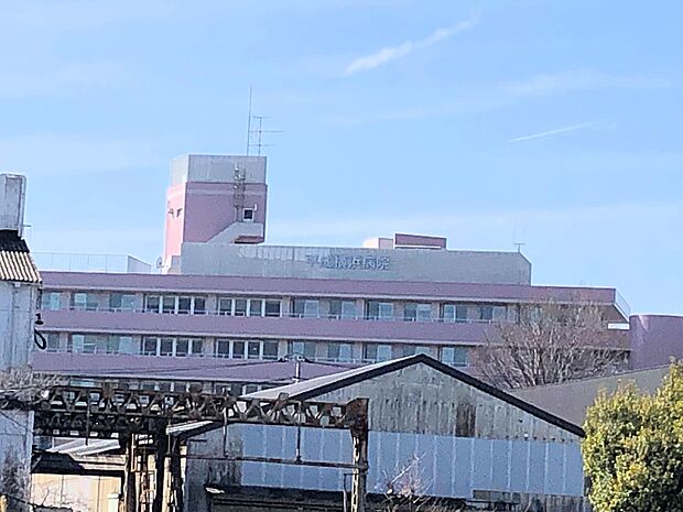 多くの診療科目を有する大型の総合病院。戸塚駅から無料送迎バスもあります。健診センターも充実。