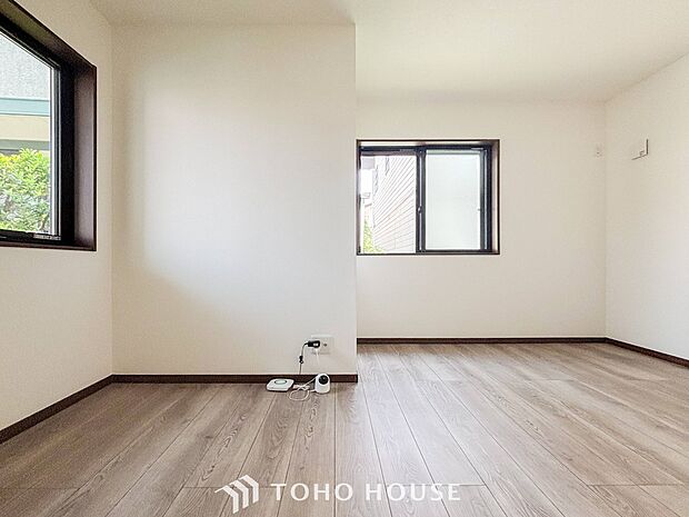 採光もアクセントの一つとして。プライベートルームにはやさしい光が射し込んでいます。