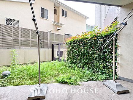 毎日の暮らしの中に癒しを与えてくれる専用庭付き住戸。