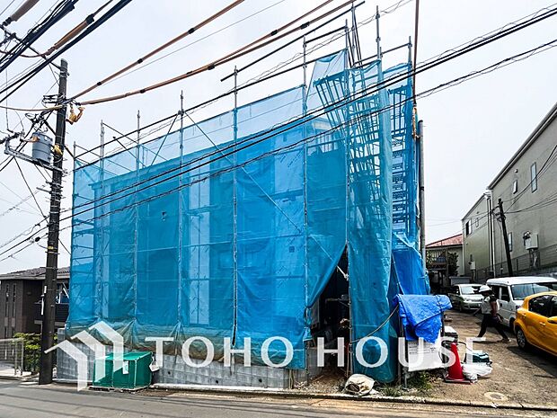 風を感じ青い空から太陽の恵みを感じる温もり溢れる佇まい。