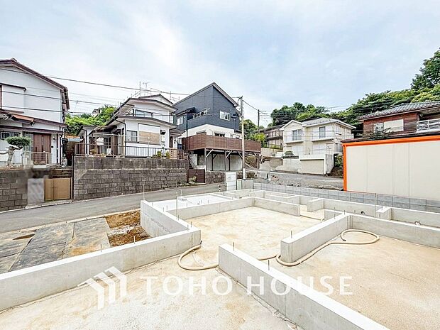 時間のゆとりと空間、爽やかな陽光がもたらす光と風を贅沢なまでに感じる暮らしが始まります。