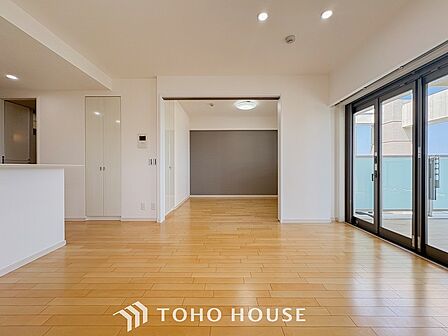 空気感という居心地の良いBGMは、暮らしのステージを彩り、心のやすらぎと満足感を与えてくれます。