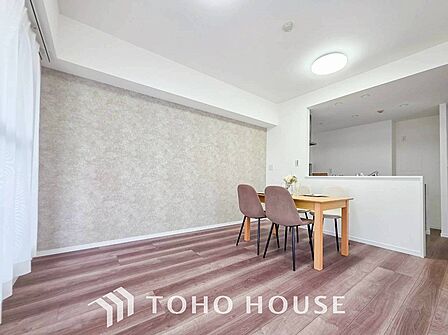空気感という居心地の良いBGMは、暮らしのステージを彩り、心のやすらぎと満足感を与えてくれます。