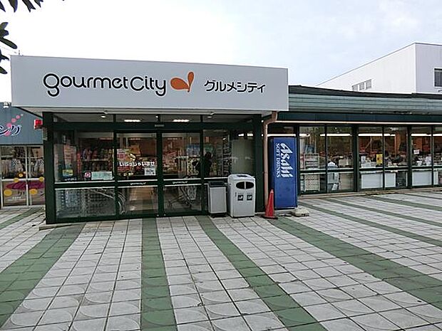 早朝から深夜遅くまで営業しています。リーズナブルなお値段も魅力。