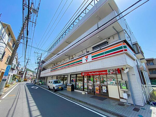 24時間営業ですので、急な買い物に便利です。