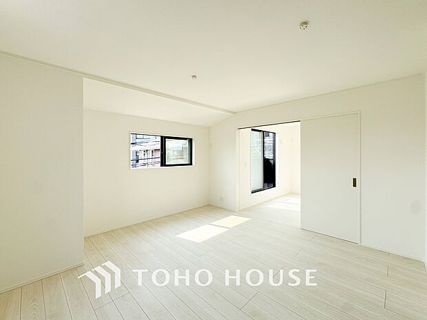 ここにはみんなが集い、食事と楽しい会話が始まるスペース。