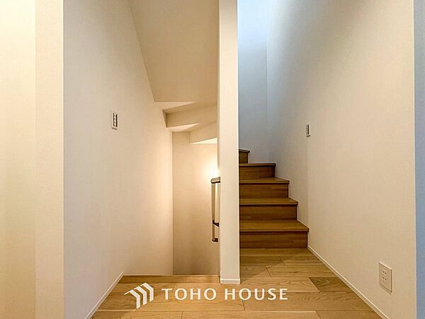 環境の良い場所にセンス良く暮らしたい、こだわりの室内には至福のシーンが繰り広げられます。
