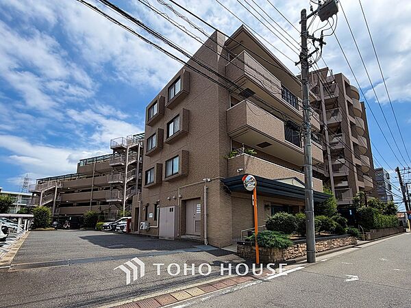 時間のゆとりと空間、爽やかな陽光がもたらす光と風を贅沢なまでに感じる暮らしが始まります。