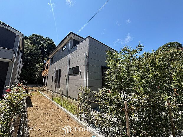 季節の移ろいを身近に感じる、自然豊かな閑静な住宅地。