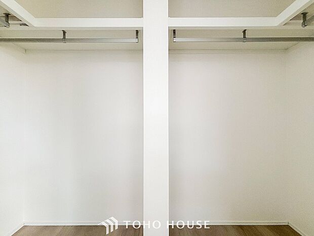 衣類だけでなく大きな荷物も収納でき、お部屋がすっきりします。