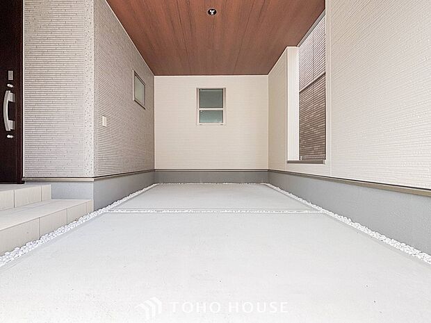 大切なお車を雨や風から守ってくれるビルトイン車庫付です。