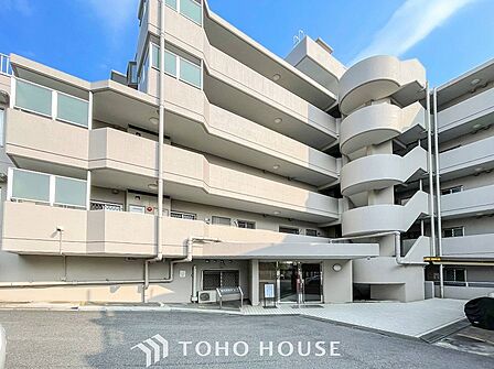 忙しく過ぎゆく日常を置き去るほど、ゆったりした時間が流れる住環境。