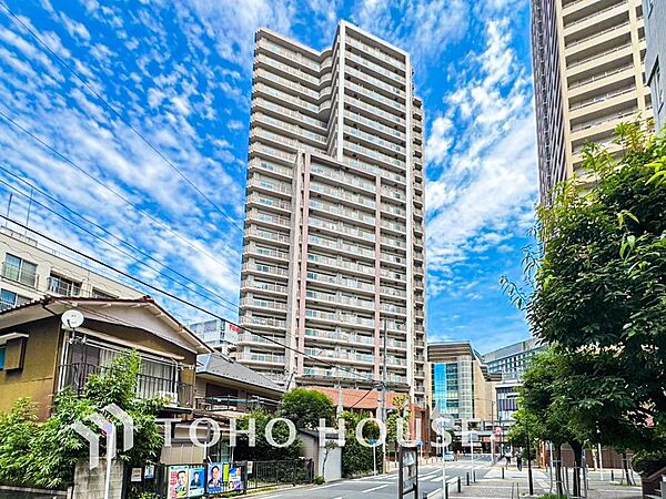 時間のゆとりと空間、爽やかな陽光がもたらす光と風を贅沢なまでに感じる暮らしが始まります。