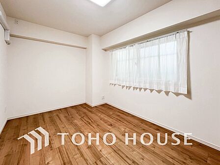 家族一人ひとりの大切なプライベート空間。感性で個性的に飾って頂けるようシンプルに仕上げてあります。