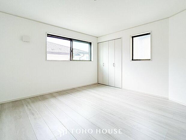 環境の良い場所にセンス良く暮らしたい、こだわりの室内には至福のシーンが繰り広げられます。