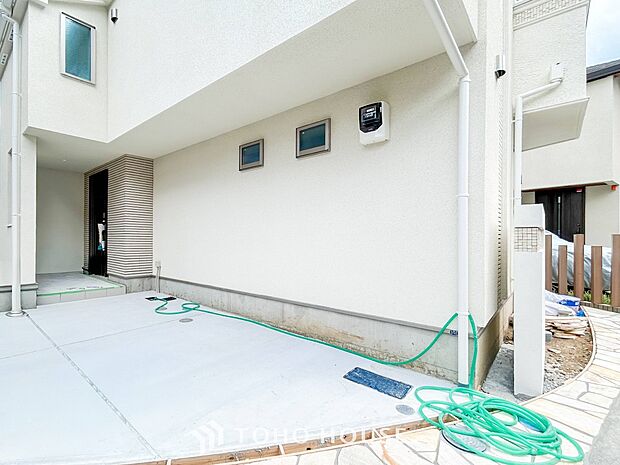敷地内に駐車スペースがあると、日々の暮らしのをスムーズに運ぶ事が出来ます。
