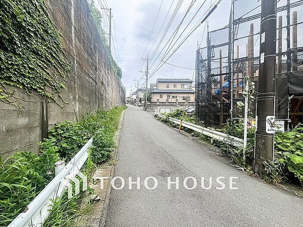 忙しく過ぎゆく日常を置き去るほど、ゆったりした時間が流れる住環境。