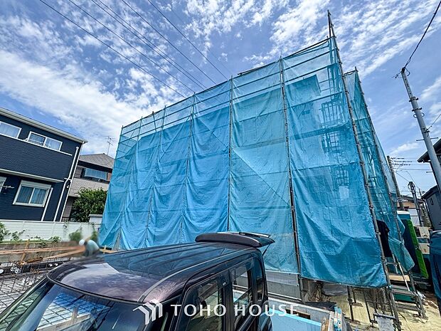 表現された空間は豊かな光と風を纏い、暮らしの時間を豊かにしてくれます。