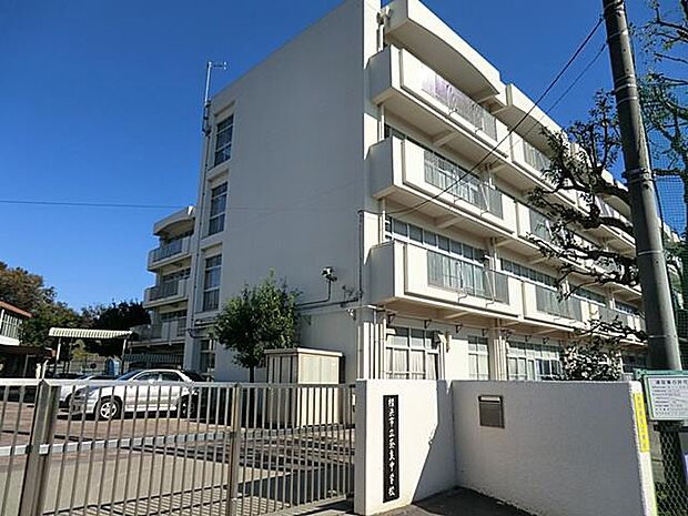 横浜市立奈良中学校