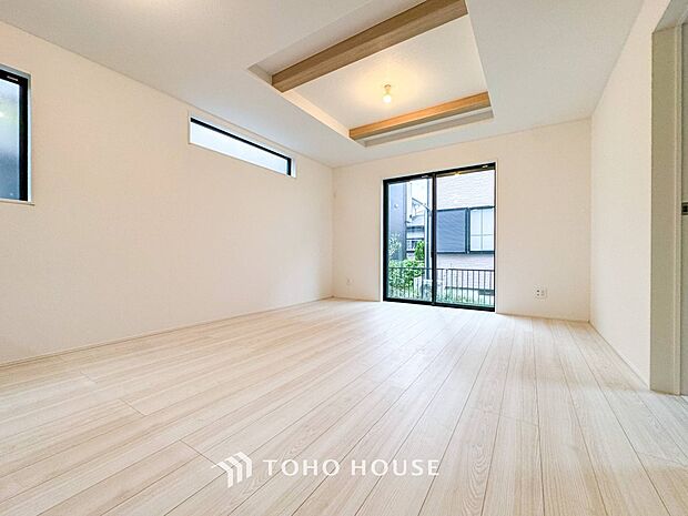 落ち着いた雰囲気に包まれた伸びやかな空間で、ゆったりと家族団らんの時間を過ごせます。