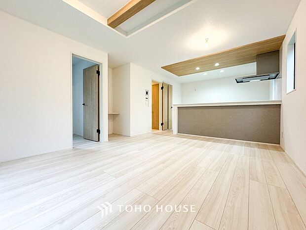 ここにはみんなが集い、食事と楽しい会話が始まるスペース。