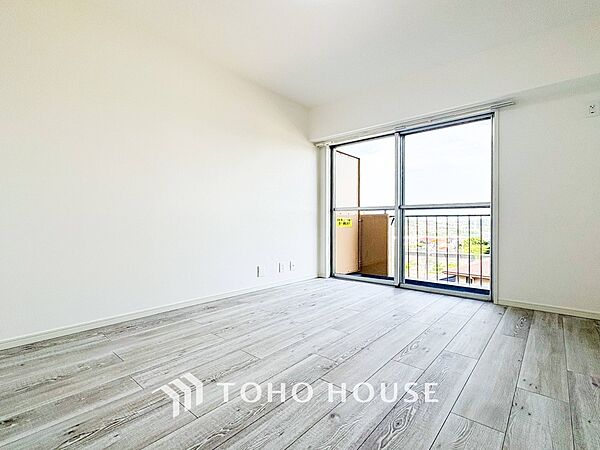 家族一人ひとりの大切なプライベート空間。感性で個性的に飾って頂けるようシンプルに仕上げてあります。