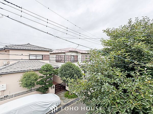 開放的で気持ちの良い眺望と青い空を満喫できます。