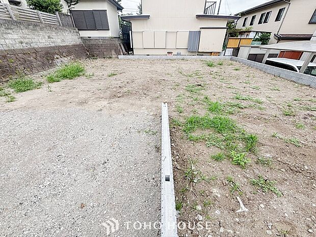 閑静な住宅地で小さなお子様がいるご家族にも安心な住環境が魅力です。