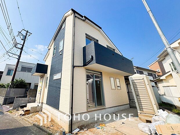 閑静な住宅街の一角、ひと時のくつろぎが生まれ、ゆっくりと愛着が育まれていきます。